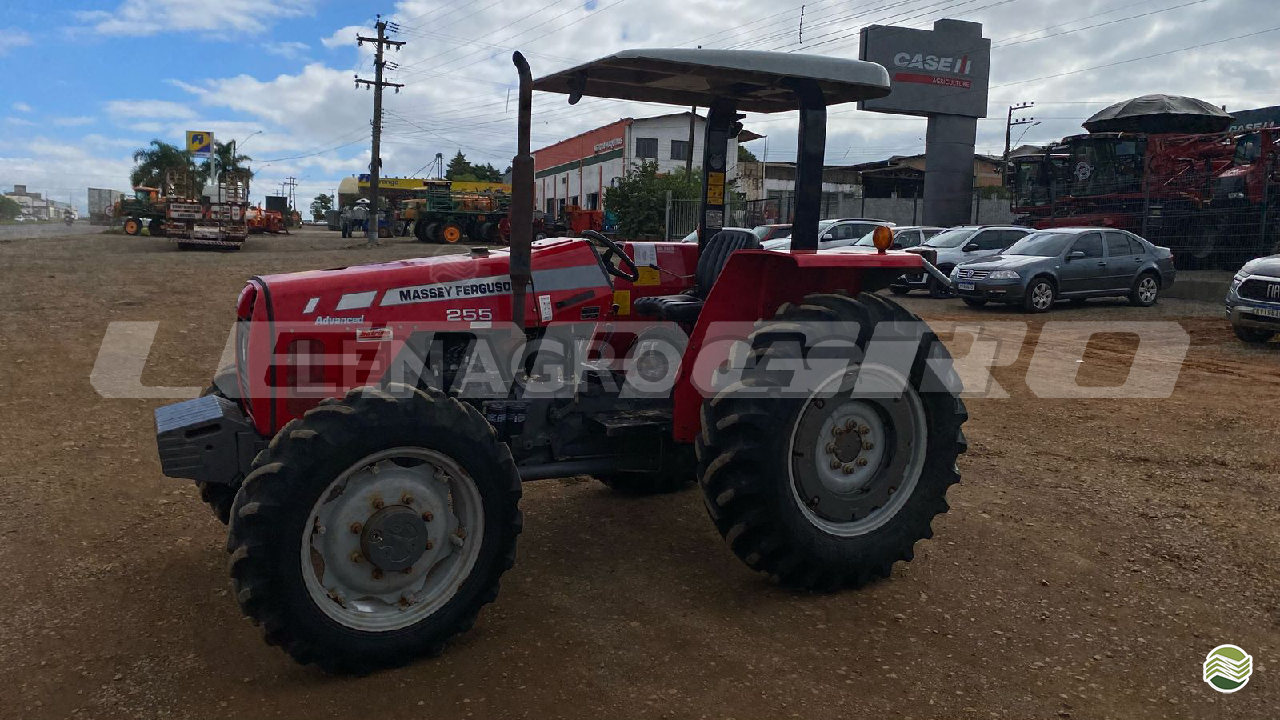 TRATOR MASSEY FERGUSON MF 255 Tração 4x4 Lenagro - Case CAMPOS NOVOS SANTA CATARINA SC